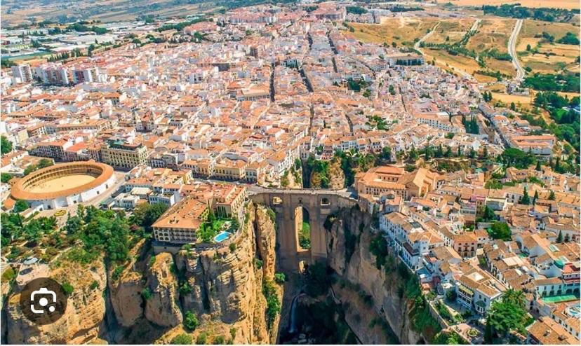 Appartamento Apartamento Con Garaje Y Patio Ronda Esterno foto